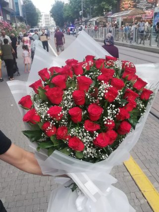 Kırmızı Gül Şöleni, Eskişehir Bizim Çiçekçi